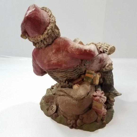 VTG CAIRN CHRISTMAS 1983 CLARK GNOME SANTA II HOLDING GOOD BOYS & GIRLS BOOK #56 - Picture 2 of 9